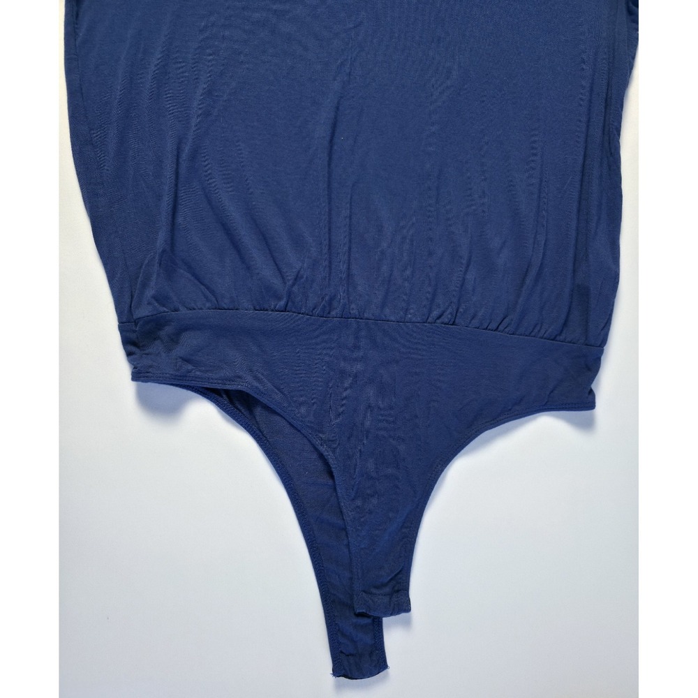 Lulus Blue Bodysuit M V Neck Stretch Short Sleeve Snap Bottom Fitted Top - Picture 6 of 7